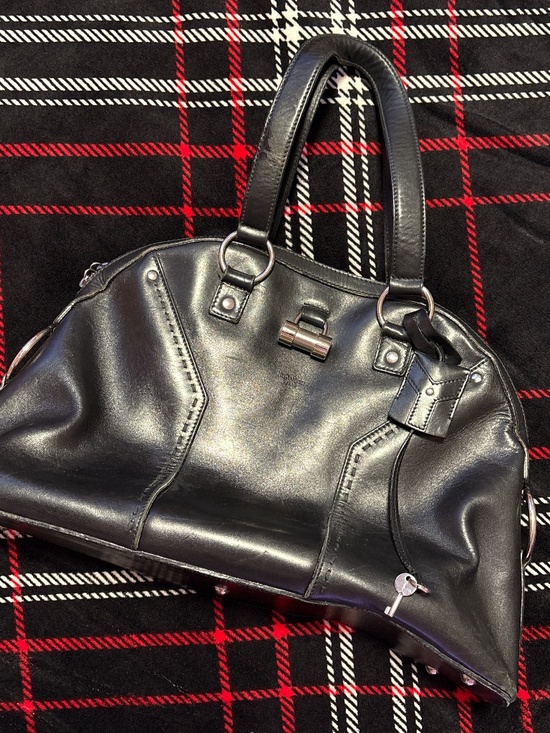 Yves Saint Laurent Handbags - Yves Saint Laurent Vintage Leather Purse Y2K